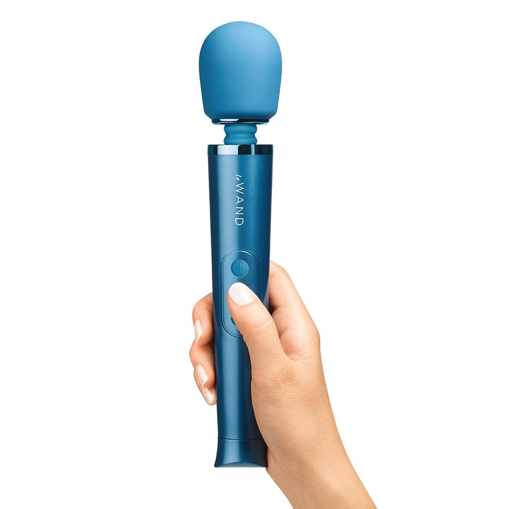 Wand Small rechargeable vibrator - Le Wand