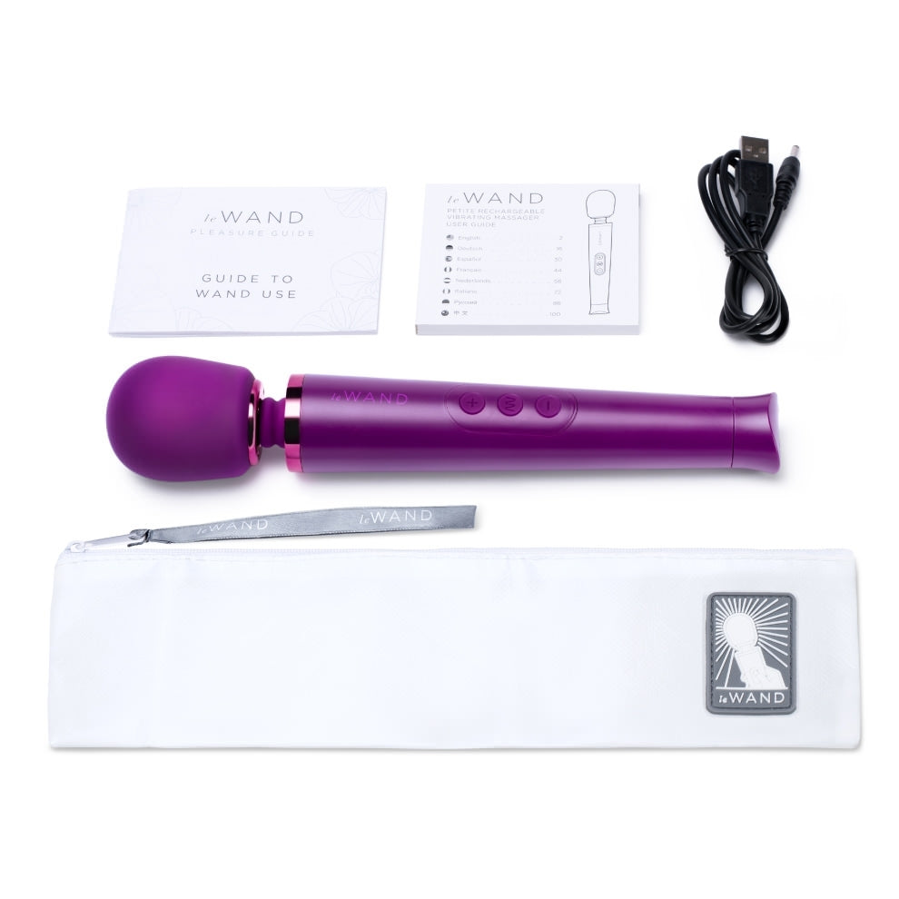 Wand Small rechargeable vibrator - Le Wand